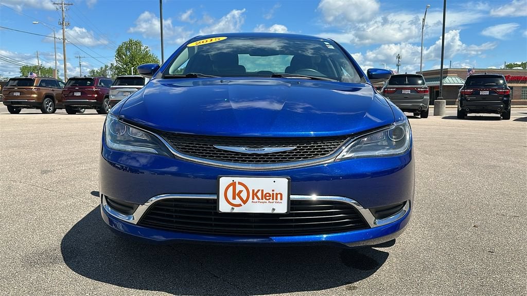 2015 Chrysler 200 Limited