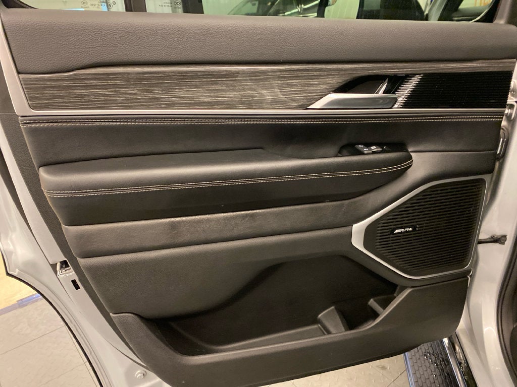 2022 Jeep Wagoneer Series II