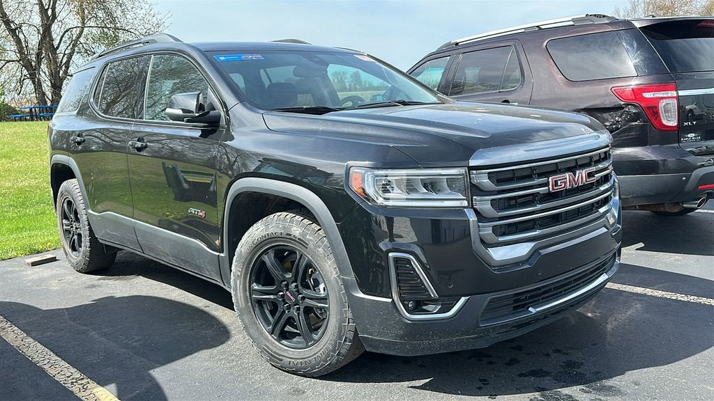 2022 GMC Acadia AT4