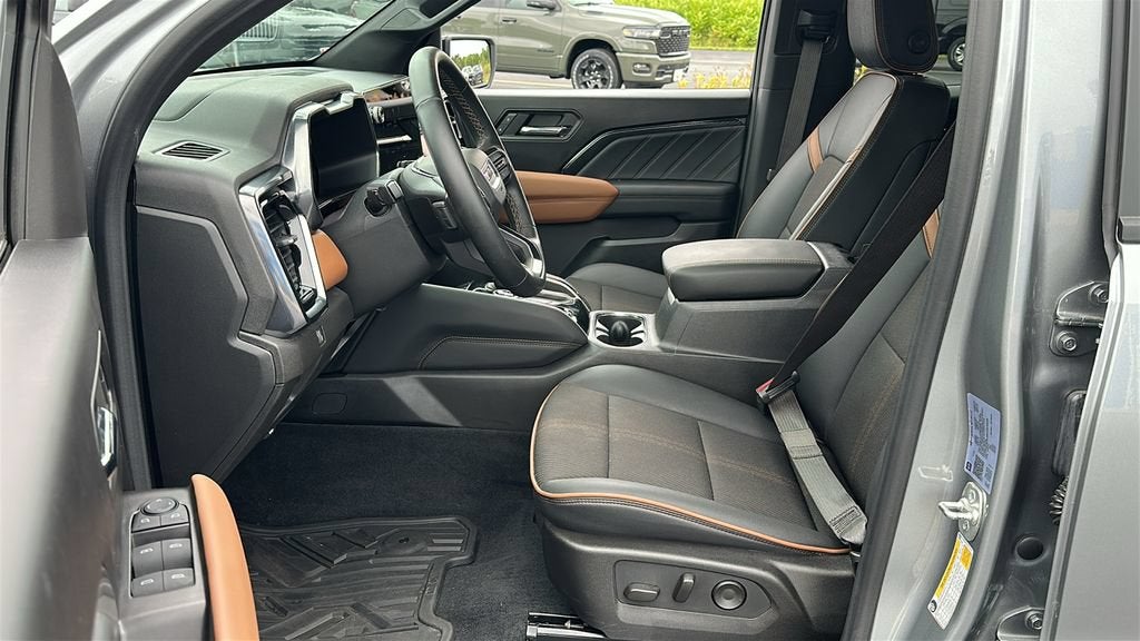 2024 GMC Canyon AT4