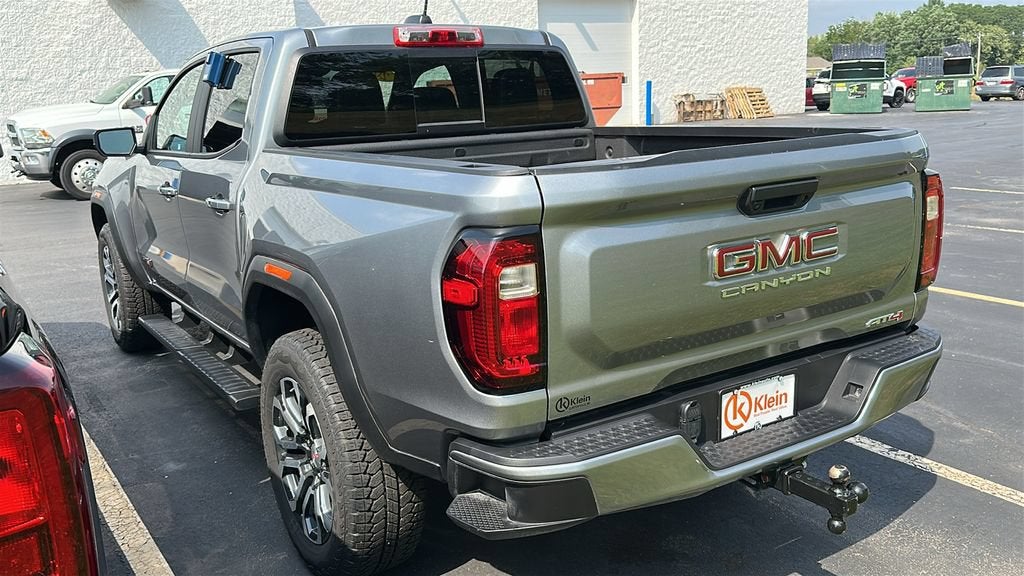 2024 GMC Canyon AT4