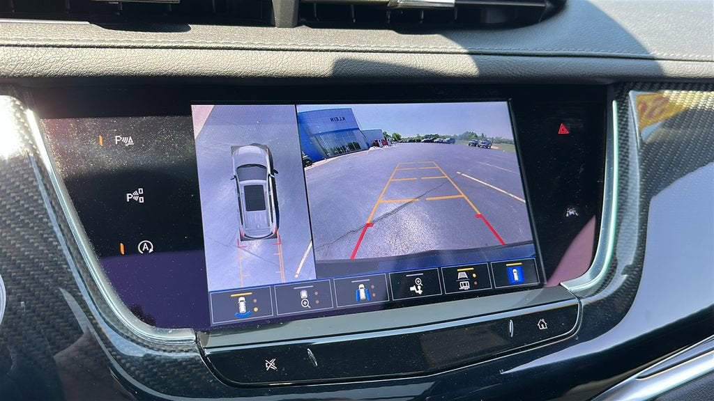 2024 Cadillac XT6 Sport