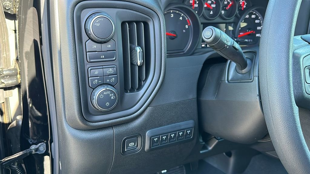 2025 Chevrolet Silverado 2500 HD Custom