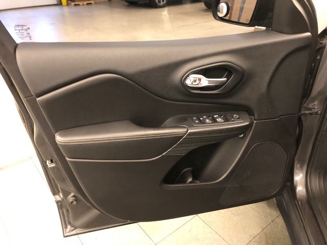 2016 Jeep Cherokee Limited TOW PACKAGE