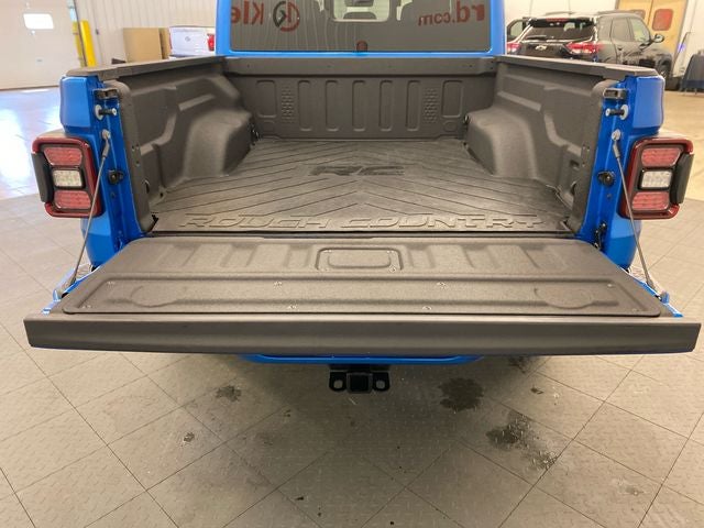 2022 Jeep Gladiator Overland TOW PACKAGE