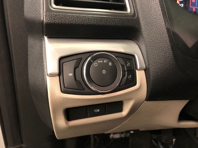 2018 Ford Explorer Base TOW PACKAGE
