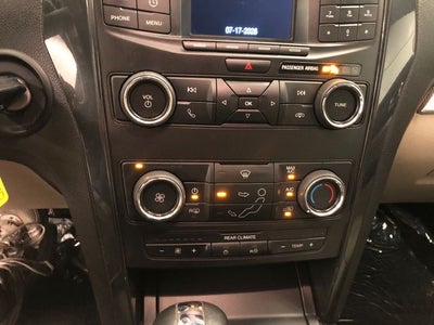 2018 Ford Explorer Base TOW PACKAGE