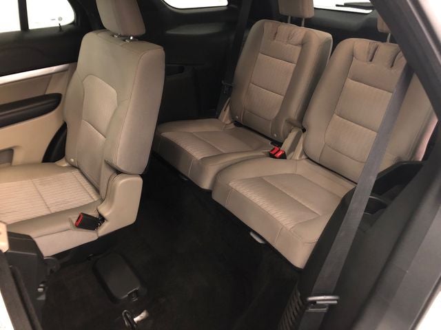 2018 Ford Explorer Base TOW PACKAGE