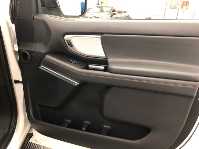 2025 Ford Expedition Active 202A/ROOF