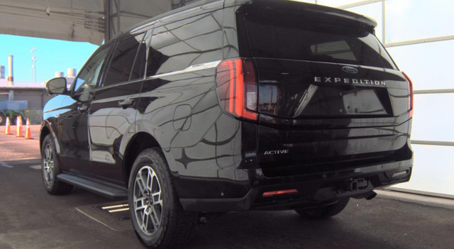 2025 Ford Expedition Active 202A/ROOF