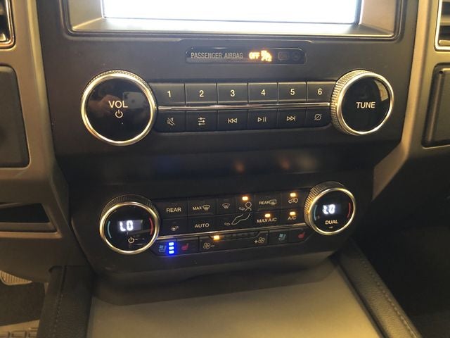 2019 Ford Expedition XLT 202a
