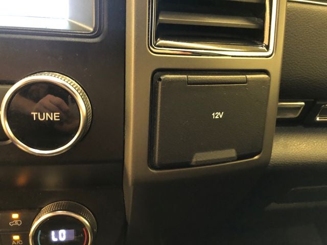 2019 Ford Expedition XLT 202a