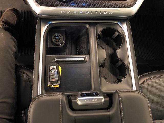 2025 Ford Expedition Platinum STEALTH