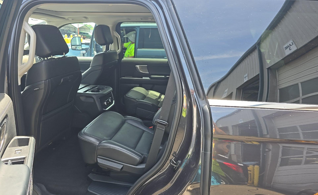 2025 Ford Expedition Platinum ROOF/BUCKETS