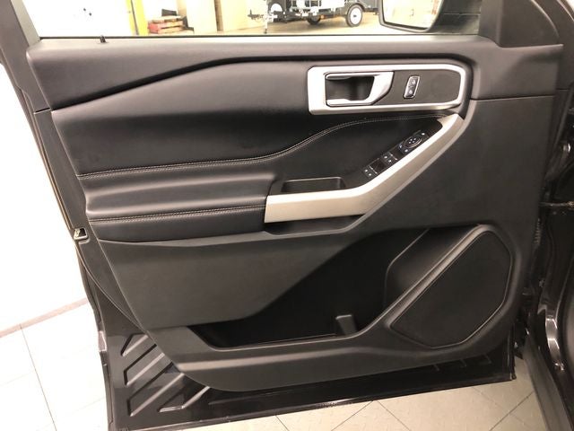 2022 Ford Explorer XLT ROOF/TOW PACKAGE