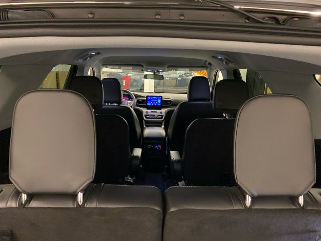 2023 Ford Explorer XLT SPORT/TOW PACKAGE
