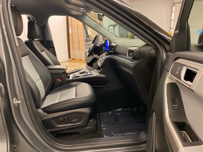 2023 Ford Explorer XLT SPORT/TOW PACKAGE