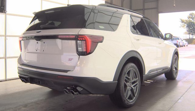 2025 Ford Explorer ST SUN AND SOUND PACKAGE