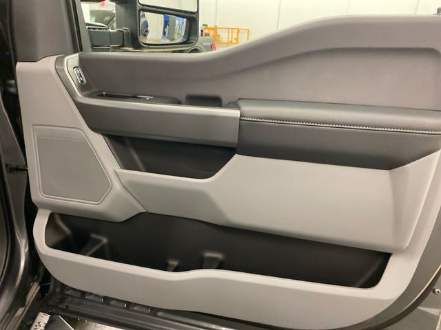 2027 Ford F-250SD XLT