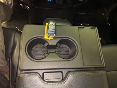 2025 Ford F-250SD Lariat BLACK APPEARANCE