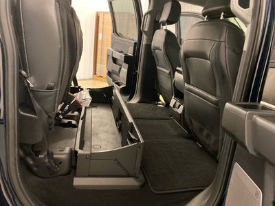 2025 Ford F-250SD Lariat BLACK APPEARANCE