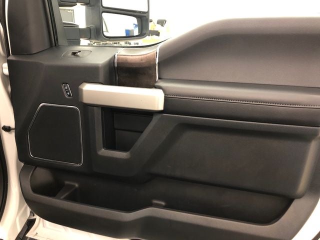 2022 Ford F-350SD Lariat ULTIMATE/TREMOR/BLACK APPEARANCE