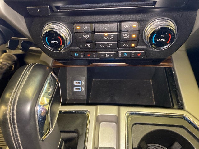 2018 Ford F-150 Lariat LONG BOX/502A