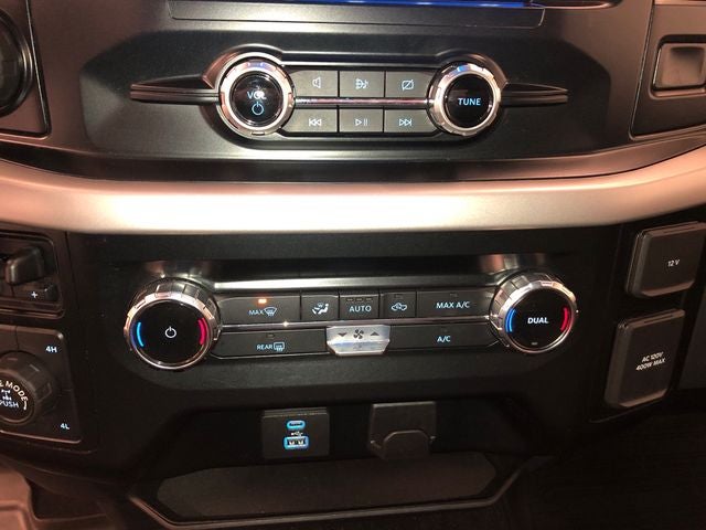 2022 Ford F-150 XLT LONGBOX/LIFTED