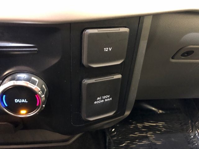 2022 Ford F-150 XLT 302A/BENCH SEAT