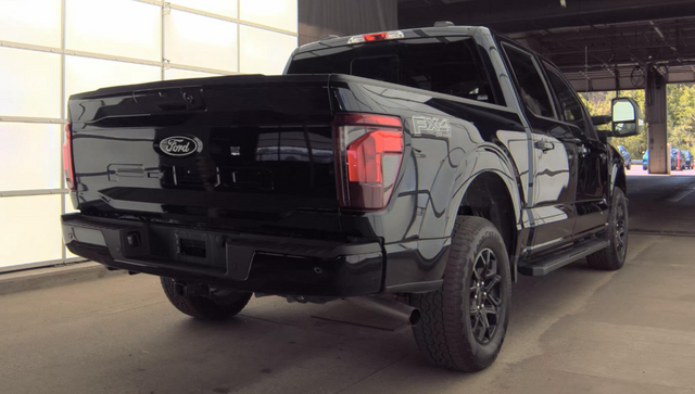 2025 Ford F-150 XLT BLACK APPEARANCE PACKAGE/FX4