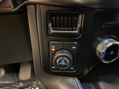 2024 Ford F-150 Lariat ROOF/BLACK APPEARANCE PACKAGE