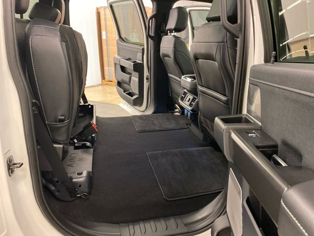 2024 Ford F-150 Lariat ROOF/BLACK APPEARANCE PACKAGE