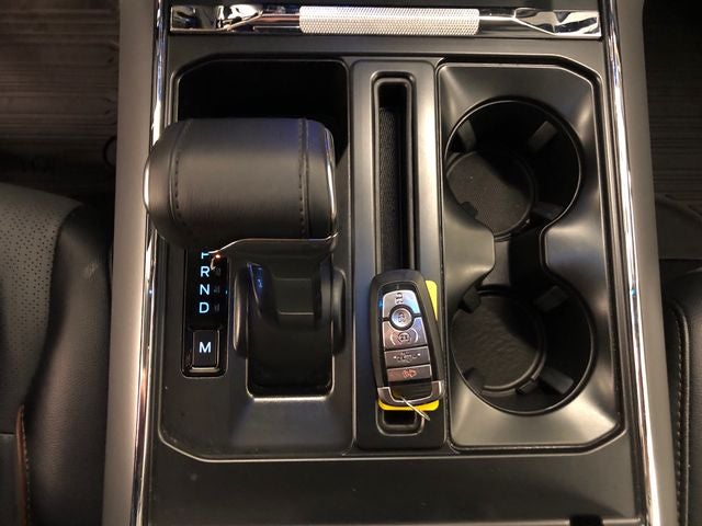 2025 Ford F-150 Lariat CHROME PACKAGE