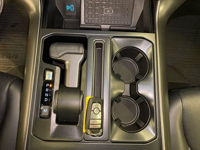 2024 Ford F-150 Lariat ROOF/BLACK APPEARANCE PACKAGE
