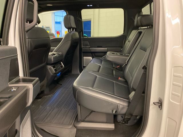 2024 Ford F-150 Lariat ROOF/BLACK APPEARANCE PACKAGE