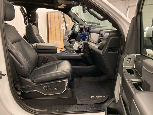 2024 Ford F-150 Lariat ROOF/BLACK APPEARANCE PACKAGE