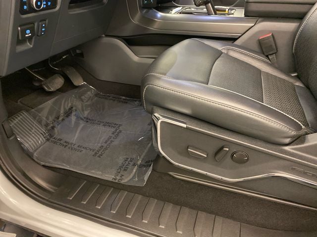 2024 Ford F-150 Lariat ROOF/BLACK APPEARANCE PACKAGE