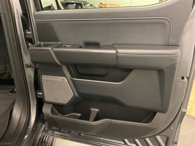 2024 Ford F-150 Lariat BLACK APPEARNCE/ROOF