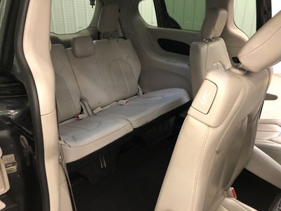 2021 Chrysler Voyager LXI