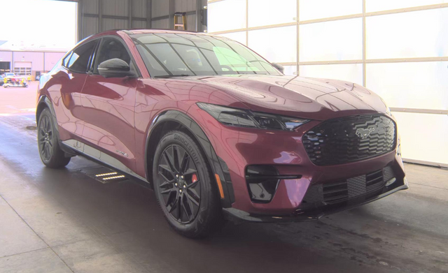 2025 Ford Mustang Mach-E Premium EXTENDED BATTERY/ROOF
