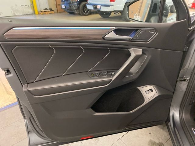 2022 Volkswagen Tiguan 2.0T SEL R-Line