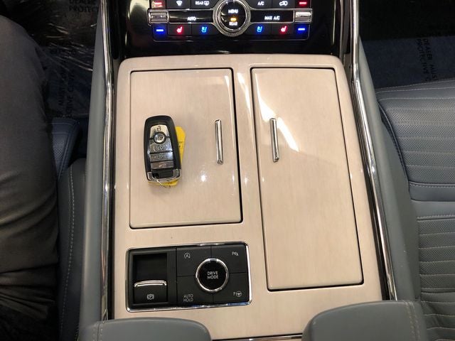 2021 Lincoln Navigator L Black Label