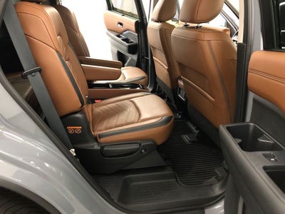 2023 Nissan Pathfinder Platinum BUCKETS