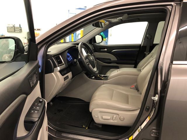 2019 Toyota Highlander Limited Platinum