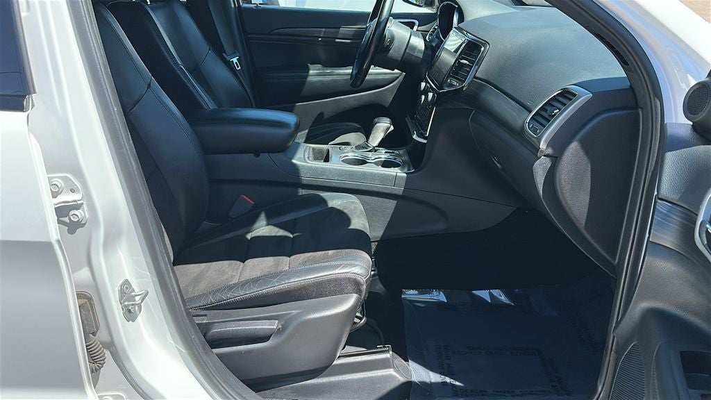 2021 Jeep Grand Cherokee Laredo X 4x4