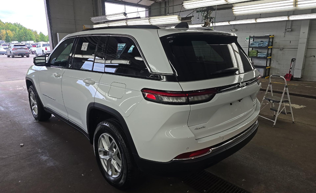 2025 Jeep Grand Cherokee Laredo X 4x4