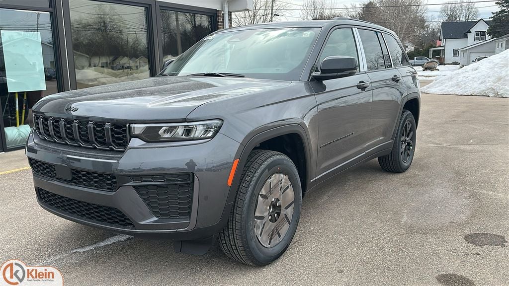 2026 Jeep Grand Cherokee GRAND CHEROKEE LAREDO ALTITUDE 4X4