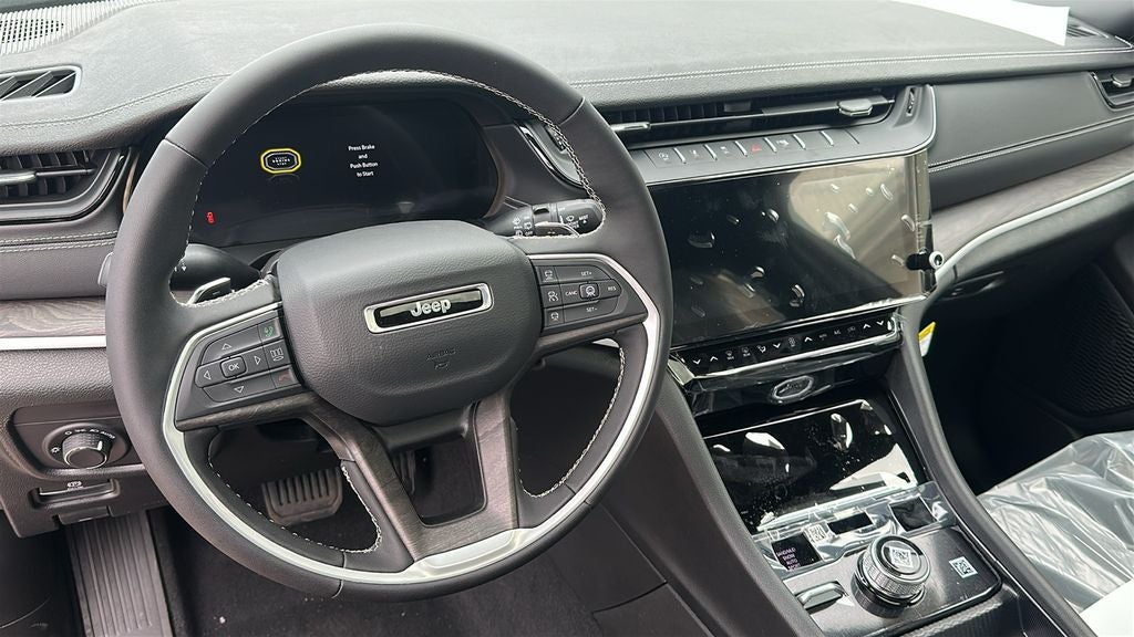 2026 Jeep Grand Cherokee GRAND CHEROKEE LAREDO ALTITUDE 4X4