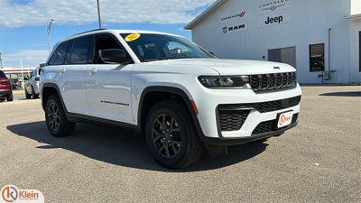 2027 Jeep Grand Cherokee GRAND CHEROKEE LAREDO ALTITUDE 4X4