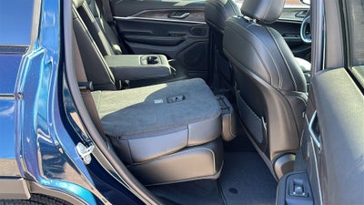2027 Jeep Grand Cherokee GRAND CHEROKEE LIMITED 4X4